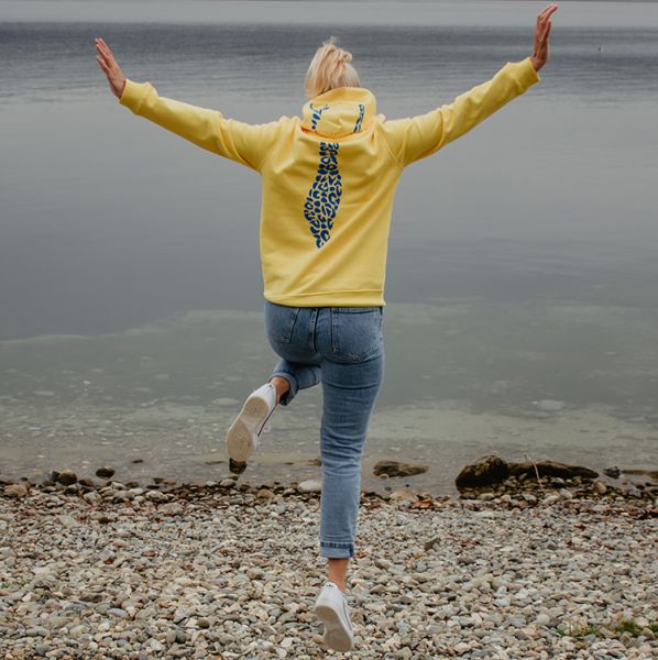 Unisex Kapuzensweatshirt mit Leo Design in sportlichen Farben