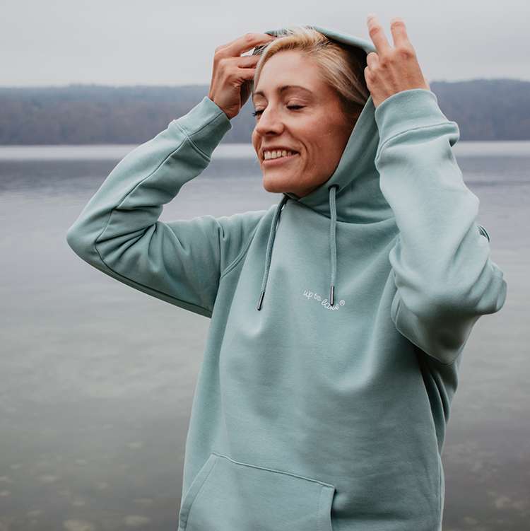 Unisex-Kapuzensweatshirt mit Leo Design auf dem Rücken