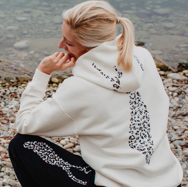 Unisex-Kapuzensweatshirt im schicken Leo Design